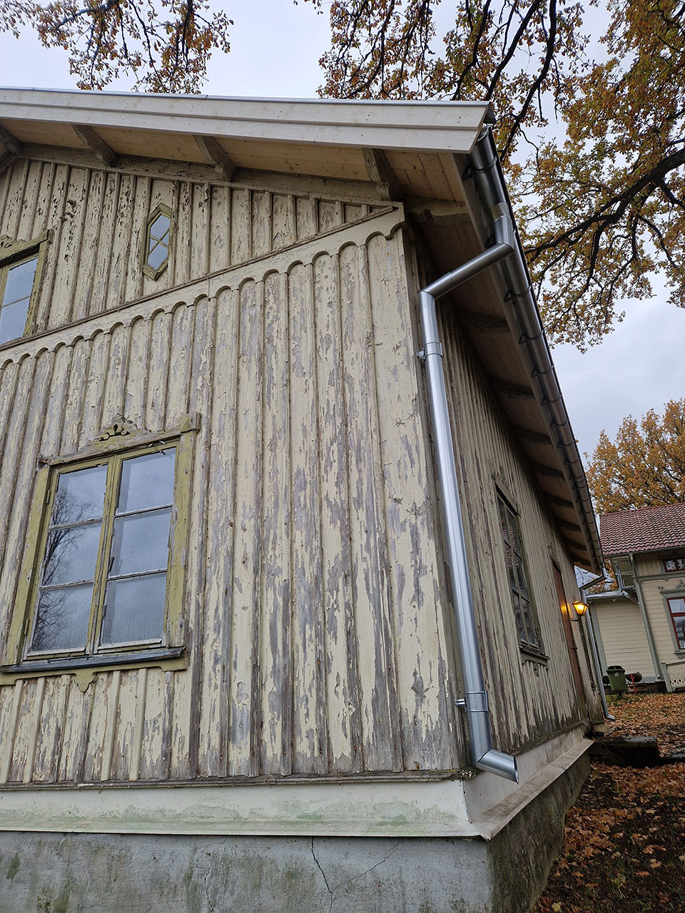 Urhem genomförde takrenovering på gård i Timmersdala.