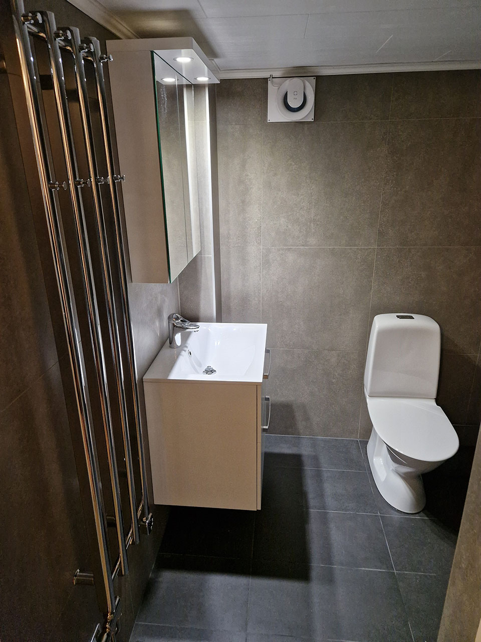 Urhem totalrenoverade badrum i Väring