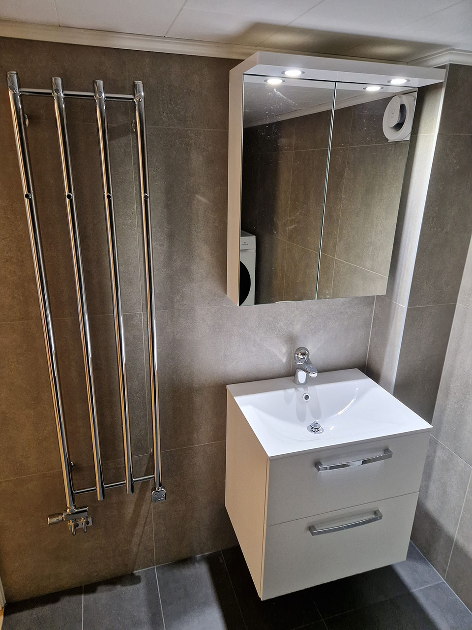 Urhem totalrenoverade badrum i Väring